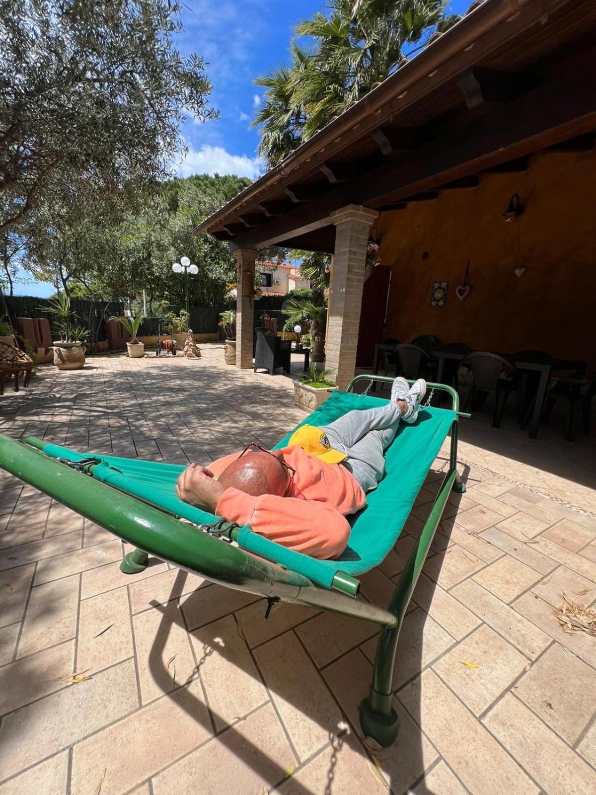 Azzurra Fronte Mare Holiday home *